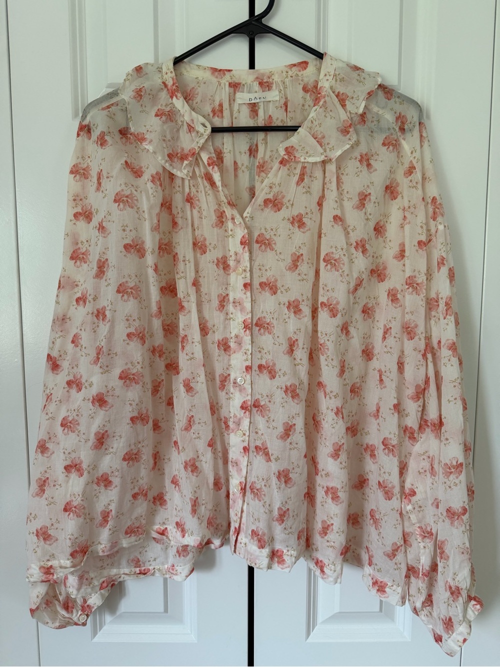 Doen Cream Blouse with Pink Floral Print - Picture 2 of 6